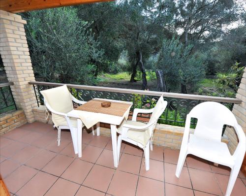 Pieros Studios Lisipios 3