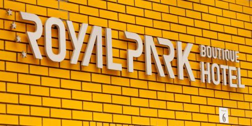 Royal Park Boutique Hotel - image 7