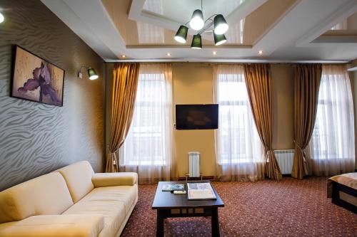 Metropol Hotel