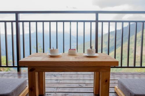 Balcony/terrace, The fairy land - Lala Mountain near Xiaowulai Waterfall Scenic Area