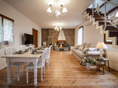 Accademia al Colle in Other