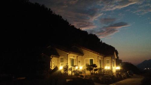 Ngoại cảnh khách sạn, Chungaram in Huyện Damyang