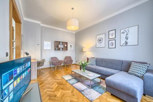 Spacious And Bright Apartment Dusni 13 - image 12