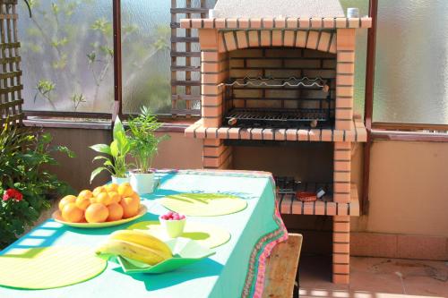 Cozy Apartment with Terrace, Air Cond, Free Parking, by Porto with Love LDA, Porto