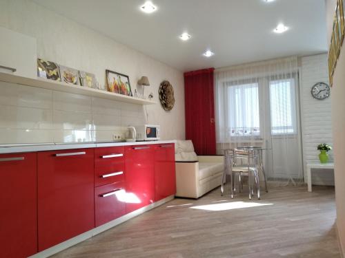 Deluxe Apartment in Chelny City Centre - image 3