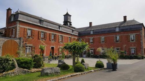 LOGIS - Château de la Motte - Hôtel & Restaurant