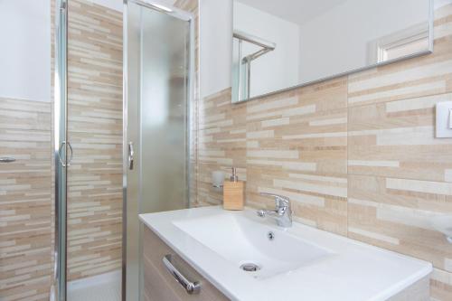 Apartment with Terrace image 10