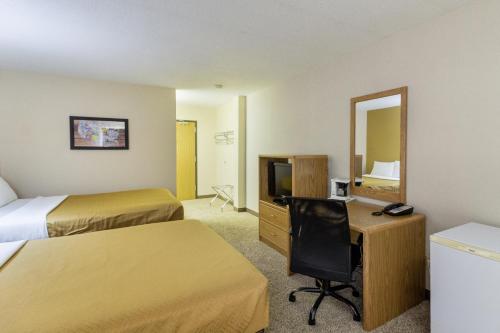 Econo Lodge - Valley City