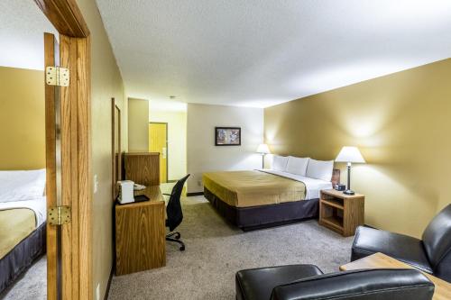 Econo Lodge - Valley City