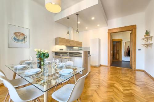 Spacious And Bright Apartment Dusni 13, Praha (fotografie 9)