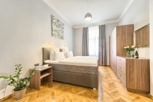 Spacious And Bright Apartment Dusni 13 - image 10