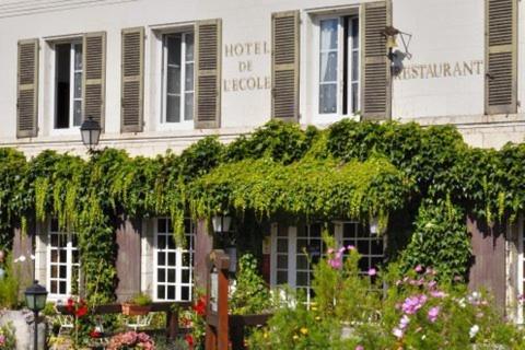 Logis Hôtel Auberge De L'ecole