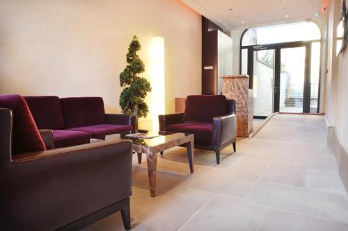 Logis Hotel Ettenheim - 로비