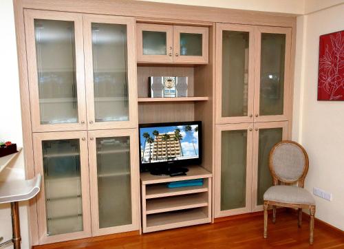 Studio Apartment image 8