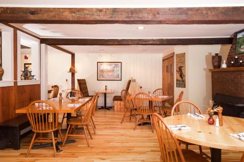 Tucker Hill Inn - image 2