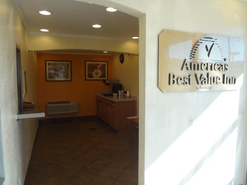 戈爾茲伯勒美洲最佳價值酒店 (Americas Best Value Inn Goldsboro) in 歌地波倫 (NC)