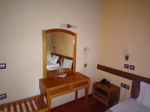 2 twin beds