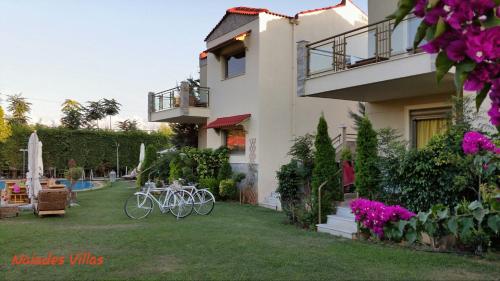 Viesnīcas āriene, Naiades Villas in Paralia Niforeikon
