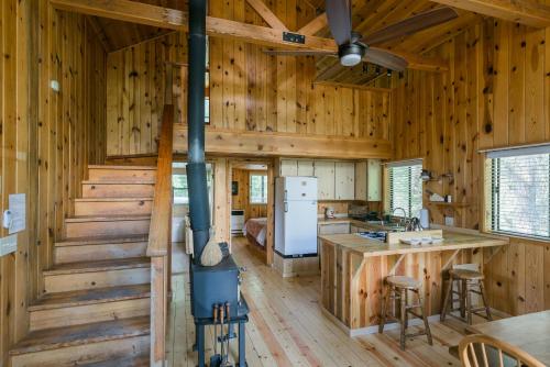 ห้องครัว, Silver City Mountain Resort in เซคอยยา เนชั่นแนล พาร์ค (CA)