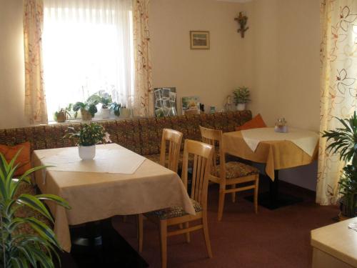 Restaurant, Haus Kloibhofer in Grein