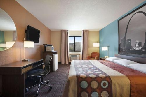 Super 8 by Wyndham Collinsville St. Louis