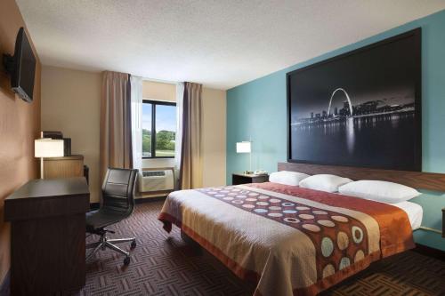 Super 8 by Wyndham Collinsville St. Louis in Collinsville, USA
