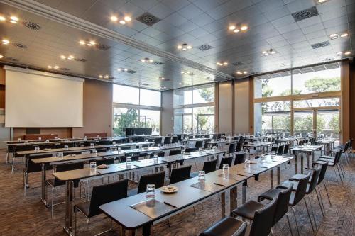 Rafaelhoteles Forum Alcala - image 2