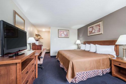 Red Carpet Inn Lancaster - image 3