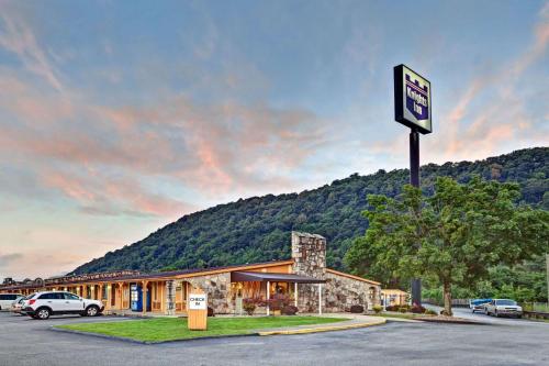 A szálláshely kívülről, Knights Inn  Charleston WV in Charleston (Nyugat-Virginia)