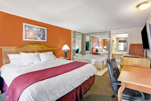Knights Inn Detroit Area Sterling Heights - image 3
