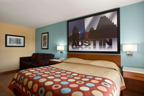 Super 8 by Wyndham Austin Downtown/Capitol Area, Остин