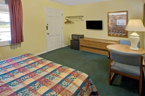 Knights Inn Mt. Gilead - image 8