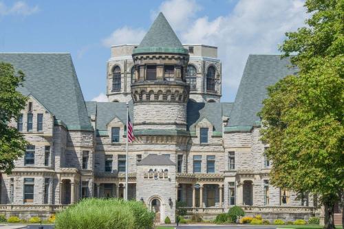 Travelodge by Wyndham Mansfield - image 2