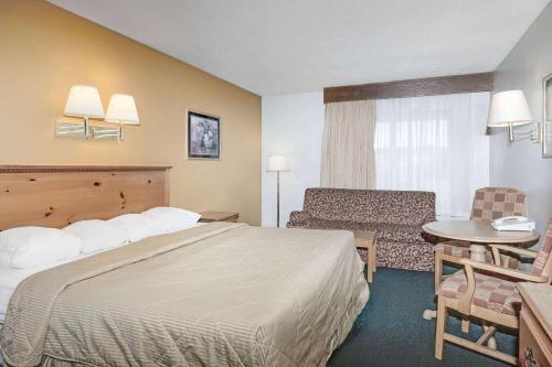 Travelodge by Wyndham Pelham Birmingham - main image