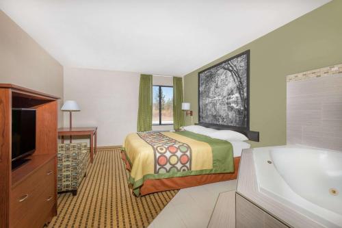 Super 8 by Wyndham Dawsonville - image 3