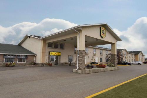 Super 8 by Wyndham Dawson Creek