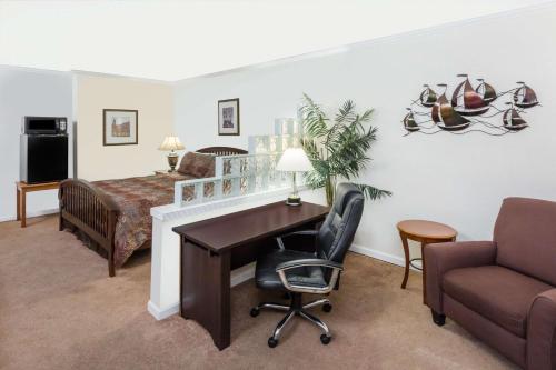 Travelodge by Wyndham Shreveport LA in Shreveport, USA