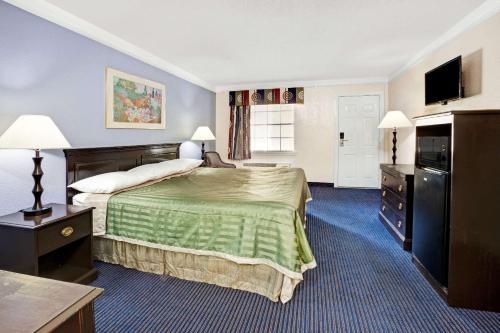 Travelodge by Wyndham North Richland Hills/Dallas/Ft Worth - image 5