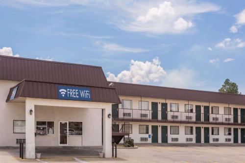 . Travelodge by Wyndham Cordele