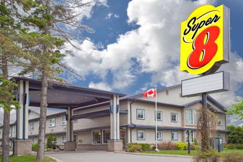 Super 8 by Wyndham Sault Ste Marie On