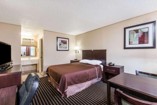 Americas Best Value Inn & Suites-College Station - image 7