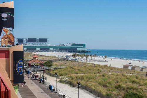 Atlantic Motor Inn Near Boardwalk