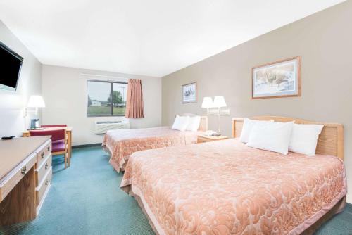 Super 8 by Wyndham Sisseton - image 2