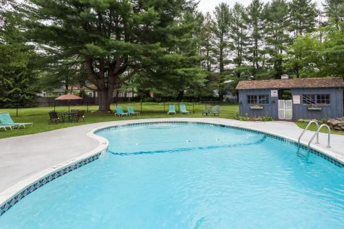 Travelodge by Wyndham Great Barrington Berkshires - image 7