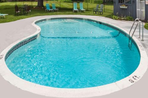 Travelodge by Wyndham Great Barrington Berkshires - image 8