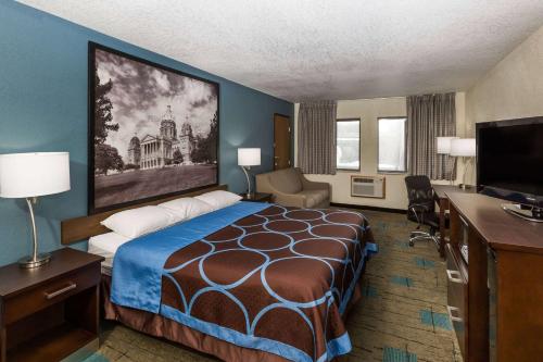 Super 8 by Wyndham Urbandale/Des Moines Area - image 2