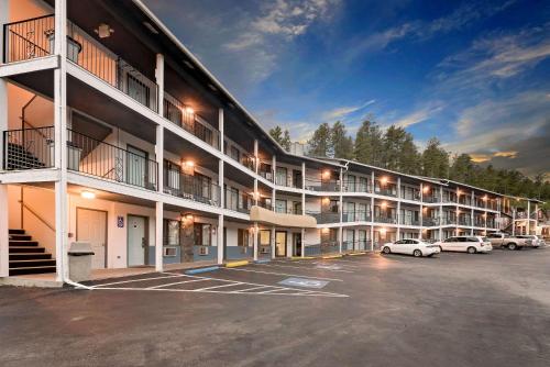 Super 8 by Wyndham Keystone/Mt. Rushmore - Hotel - Keystone