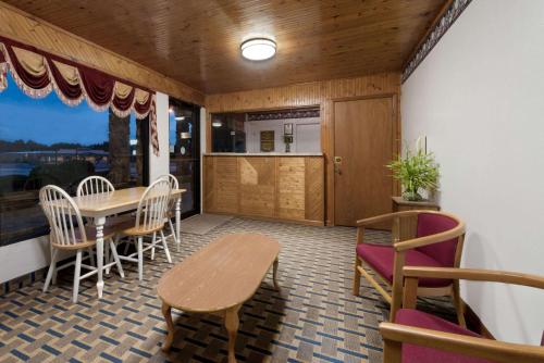 Knights Inn Brownwood - main image