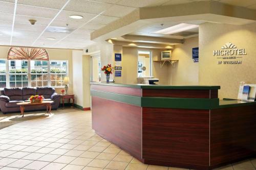 Microtel Inn & Suites by Wyndham Rock Hill/Charlotte Area - image 9