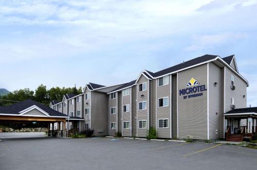 Microtel Inn & Suites by Wyndham Eagle River/Anchorage Are